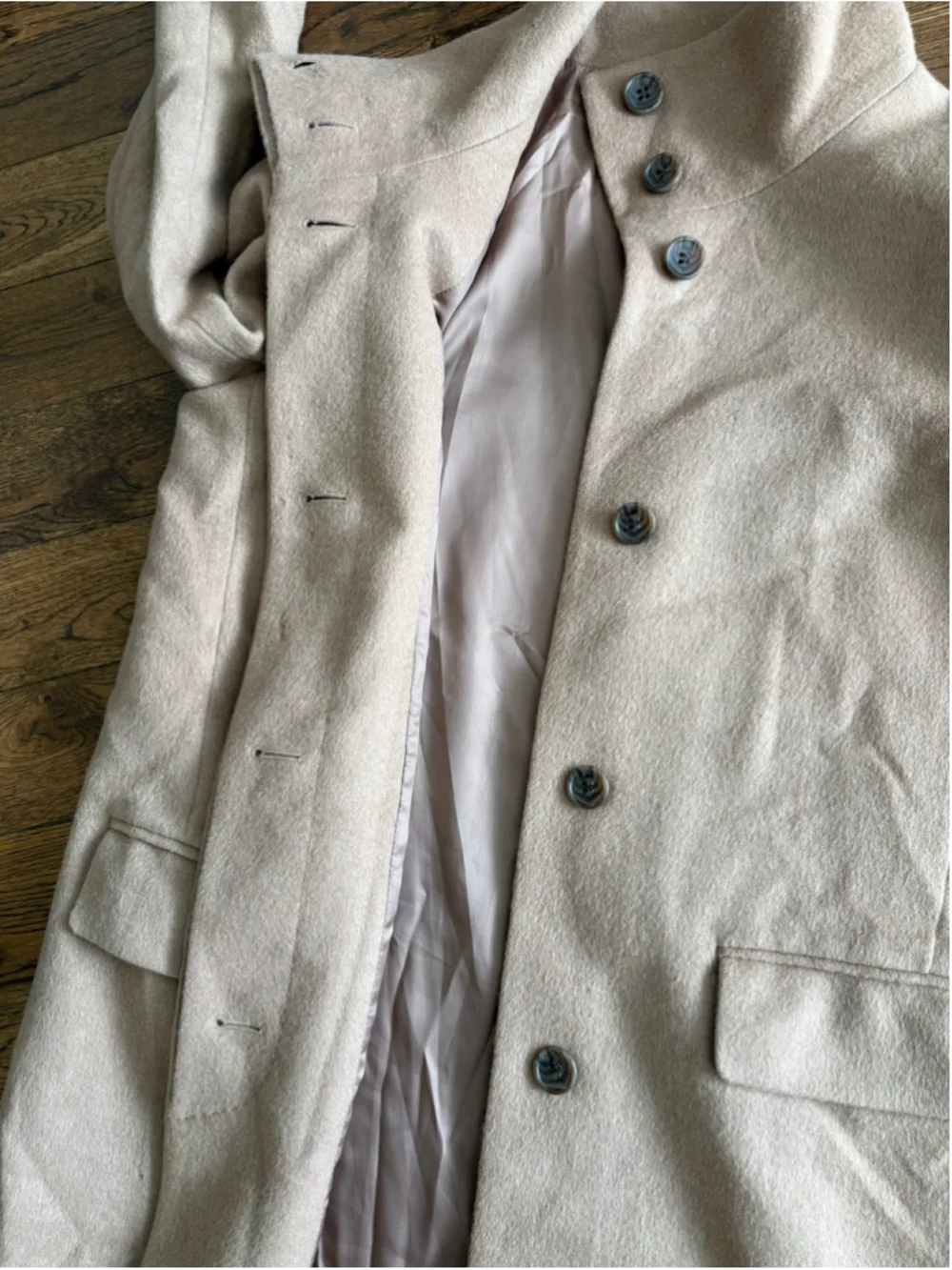 Women's Uniqlo Wool and Cashmere Blend Coat in Brown Size Medium